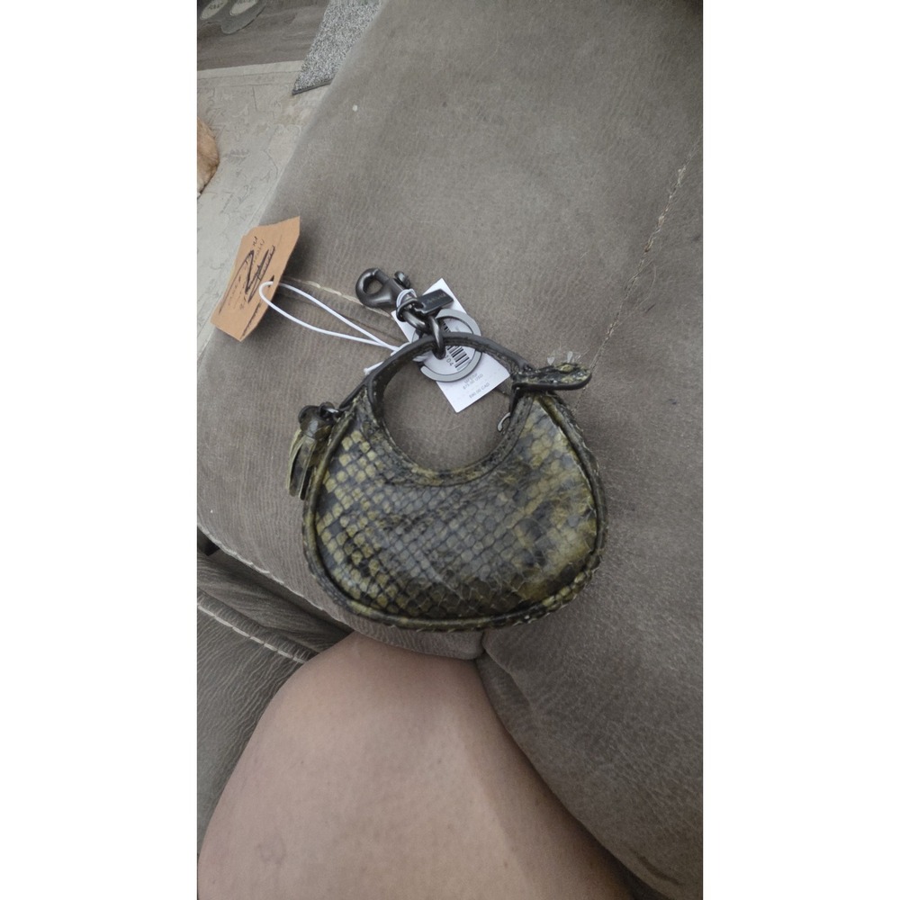 1 Coach bag charm nwt